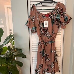 Women’s Guess dress- large